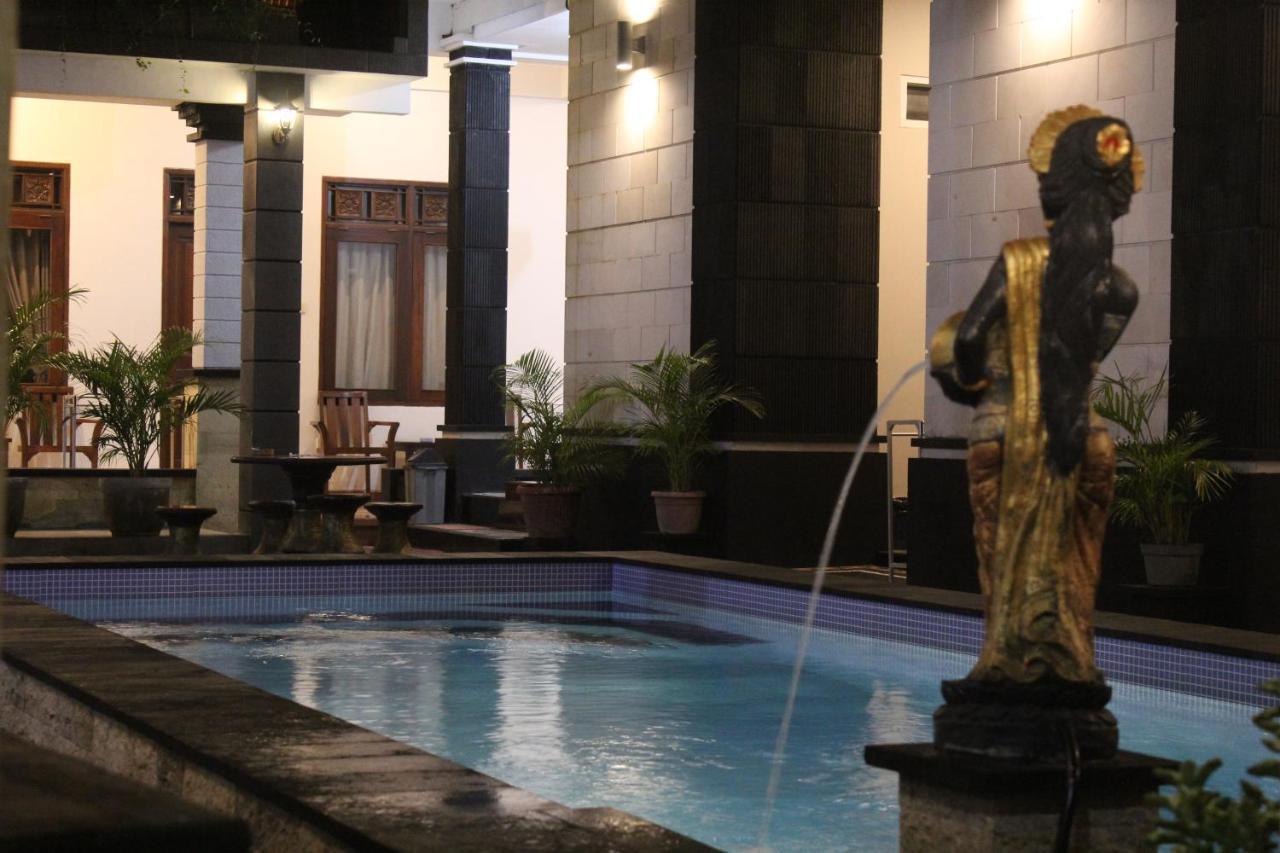 Collection O Bali Near Kedonanan Beach Formerly New Asta Graha Homestay Jimbaran Exterior foto