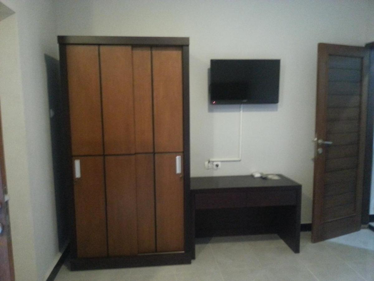Collection O Bali Near Kedonanan Beach Formerly New Asta Graha Homestay Jimbaran Exterior foto