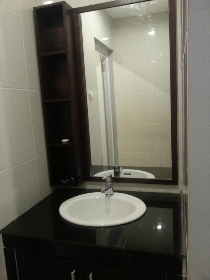Collection O Bali Near Kedonanan Beach Formerly New Asta Graha Homestay Jimbaran Exterior foto