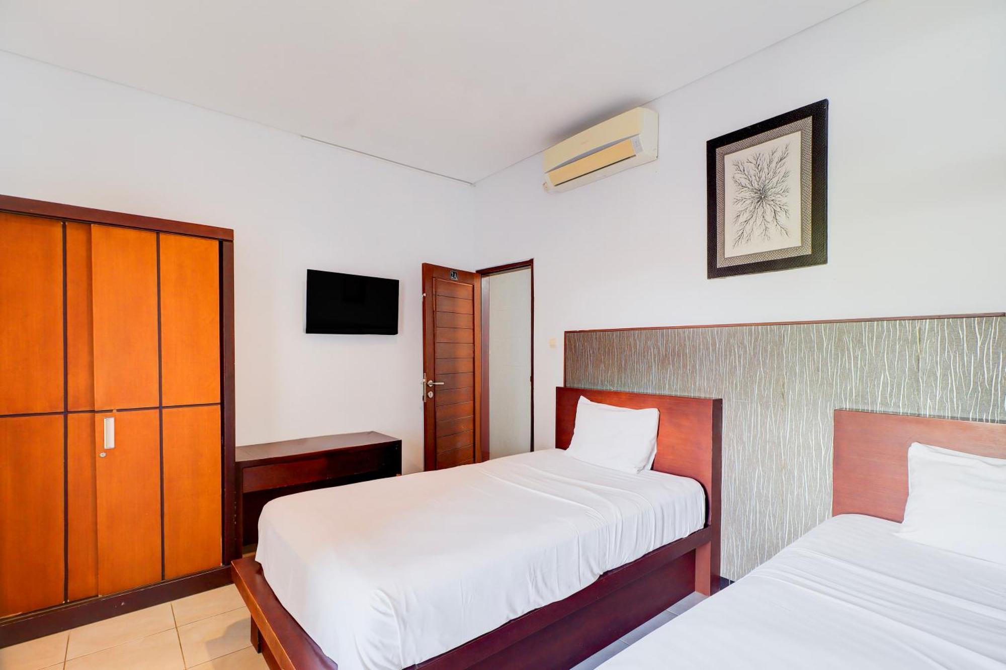 Collection O Bali Near Kedonanan Beach Formerly New Asta Graha Homestay Jimbaran Exterior foto